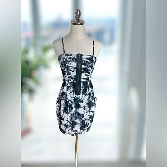 BLACK label Dress with Zipper Detail With Pockets Size S - Picture 4 of 14